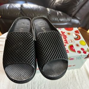 Jeffrey Campbell slide